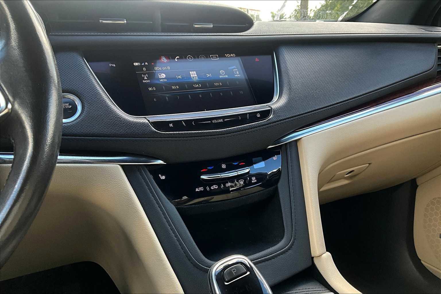 Used 2019 Cadillac XT5 Luxury image 33