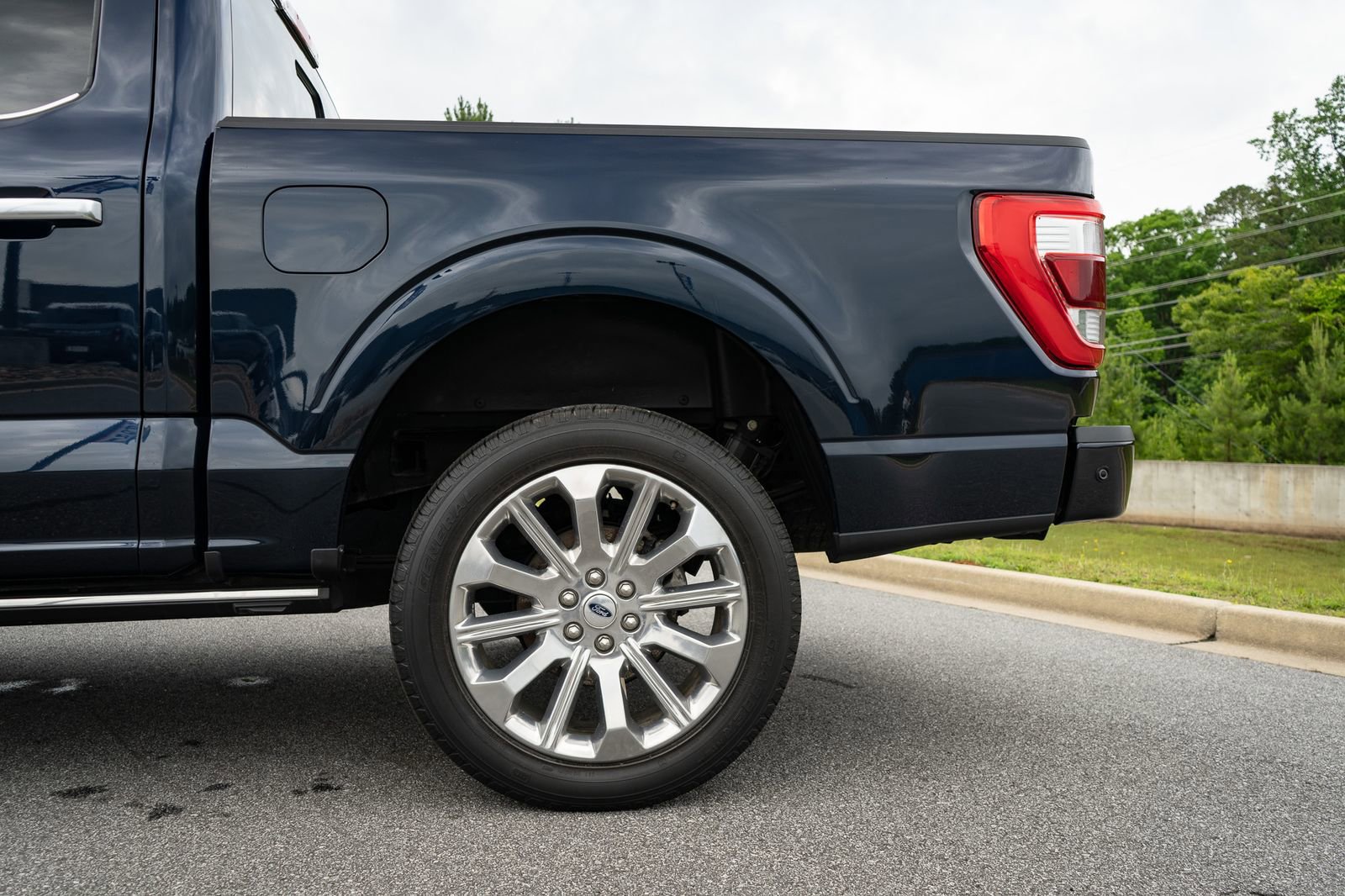 Used 2023 Ford F150 Limited AWD/4WD image 16