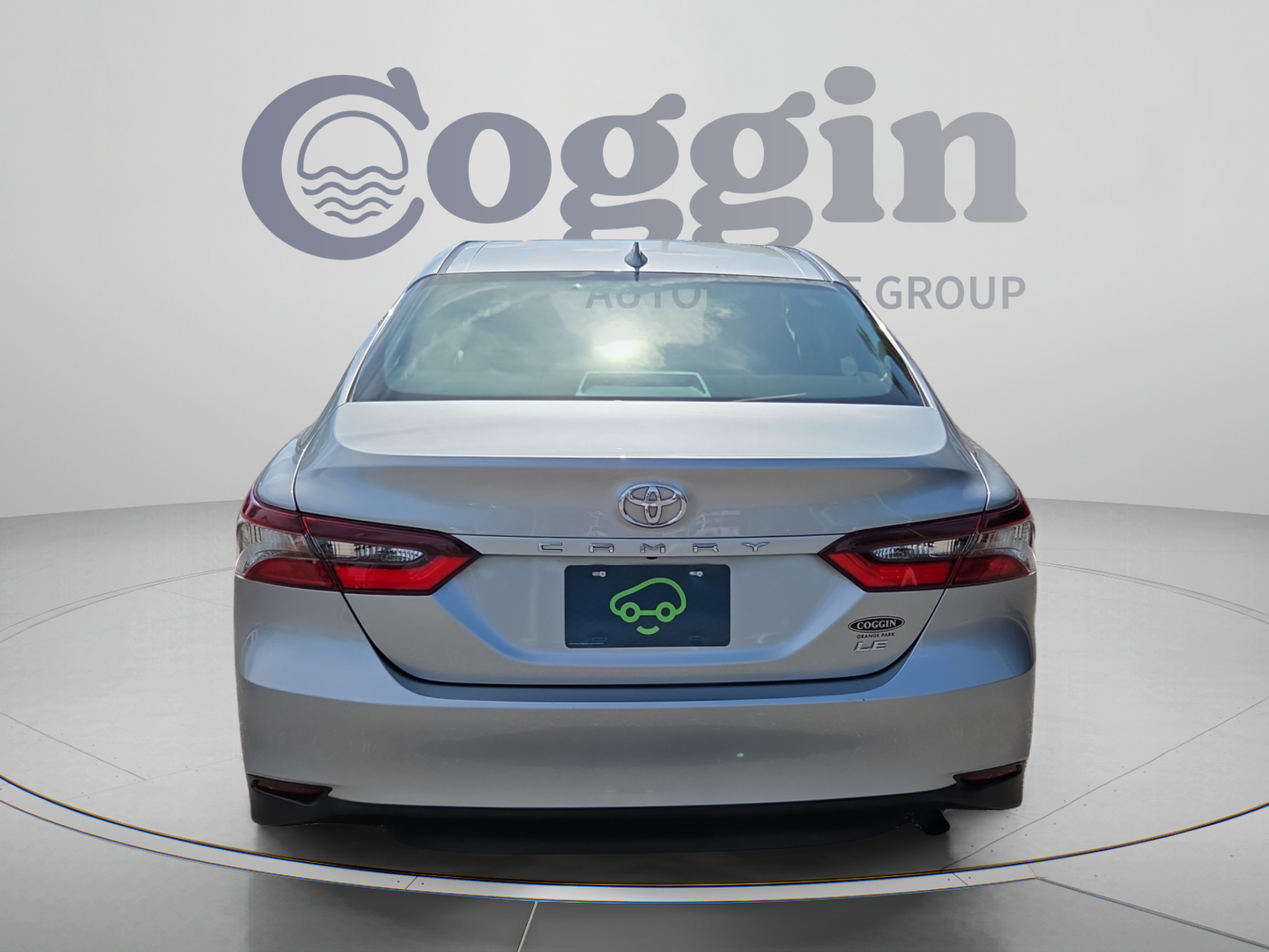 Used 2024 Toyota Camry LE FWD image 4