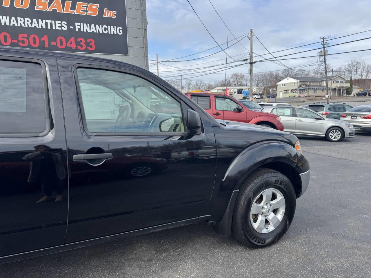 Used 2009 Nissan Frontier SE w/ SE Value Truck Pkg image 10