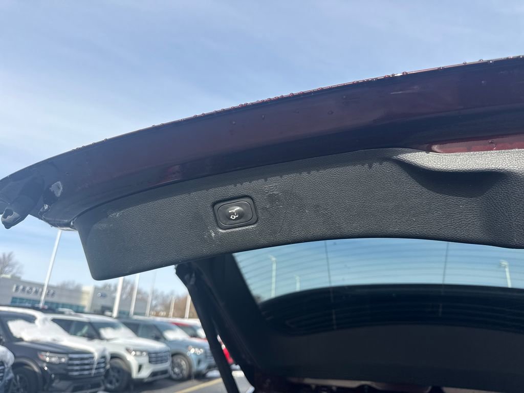 Used 2023 Ford Edge SEL w/ Convenience Package image 13