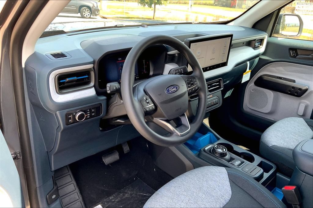 New 2025 Ford Maverick XLT FWD image 6