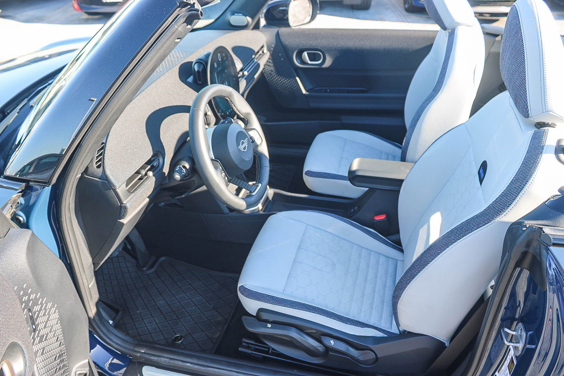 Used 2025 MINI Cooper S FWD image 25