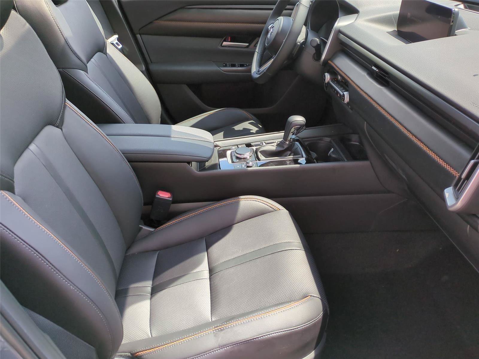 New 2026 MAZDA CX-50 AWD 2.5 S w/ Cargo Package image 21