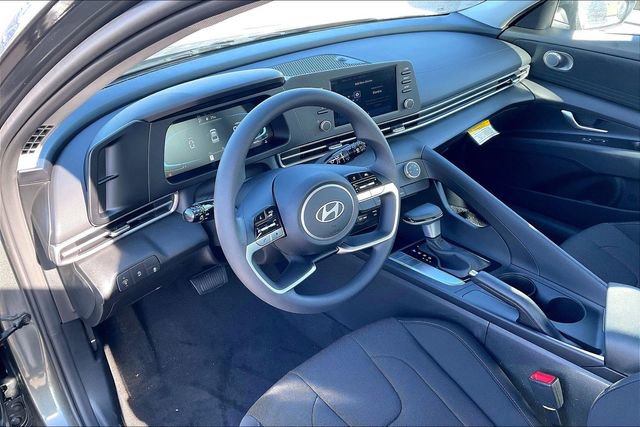 New 2026 Hyundai Elantra SE image 6