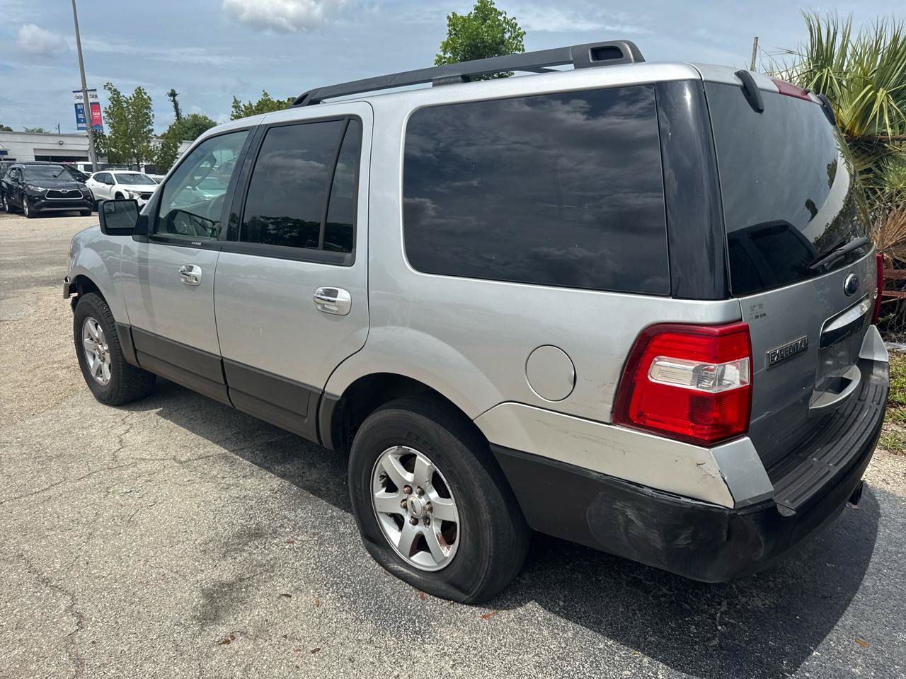 Used 2012 Ford Expedition XL AWD/4WD image 4