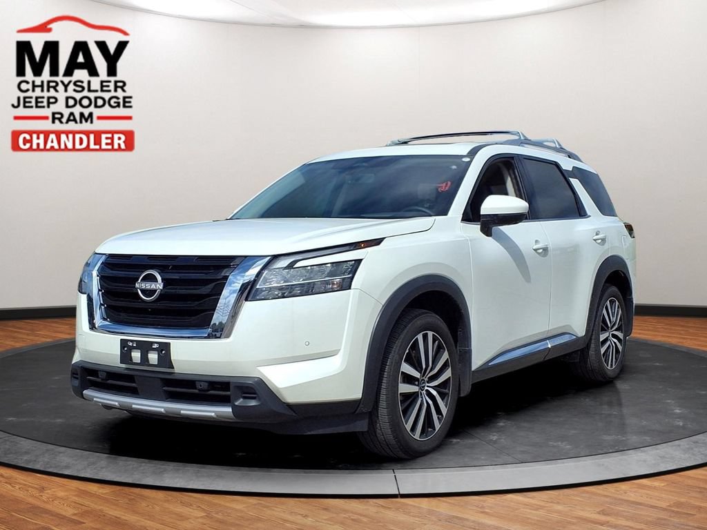 Used 2024 Nissan Pathfinder Platinum w/ Cargo Package AWD/4WD image 1
