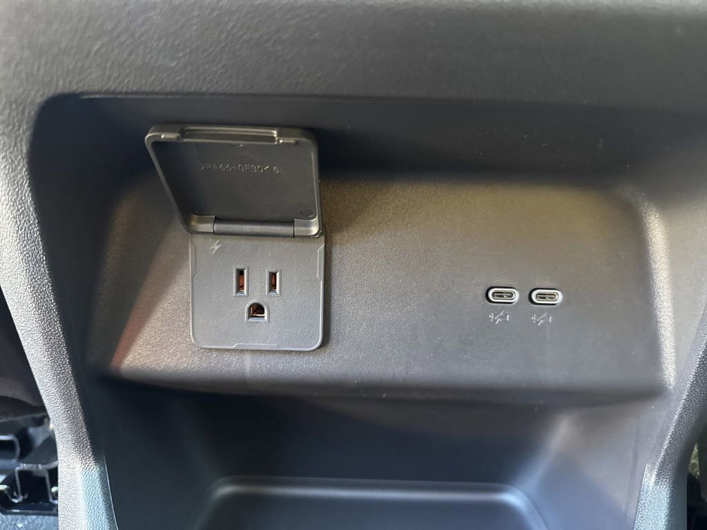 New 2026 GMC Sierra EV Elevation w/ LPO, Elevation Dark Package AWD/4WD image 41