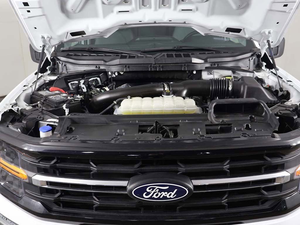 Used 2025 Ford F150 XLT w/ Equipment Group 301A Standard image 17