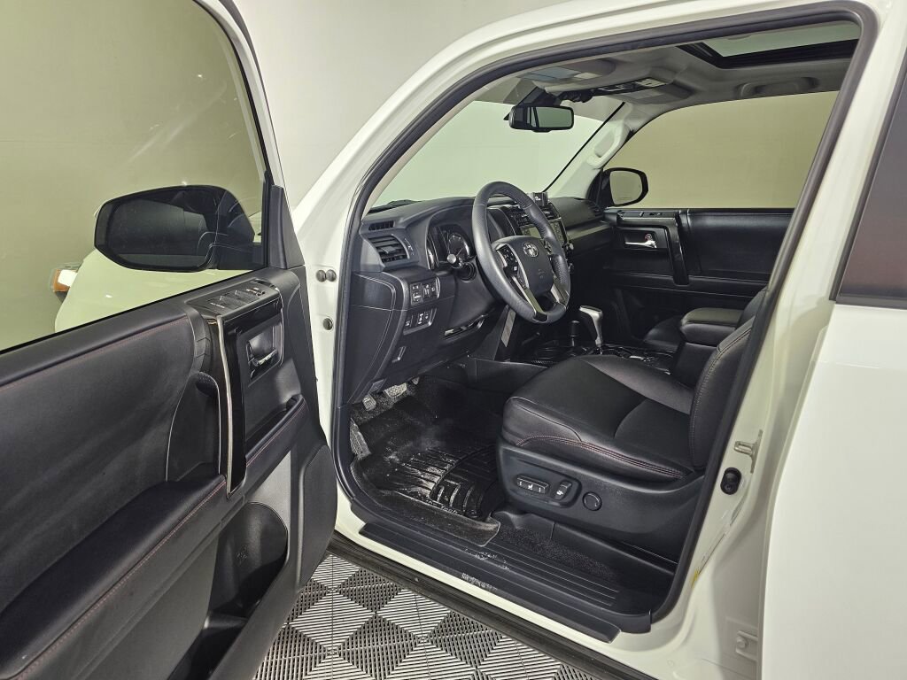 Used 2022 Toyota 4Runner TRD Pro AWD/4WD image 17