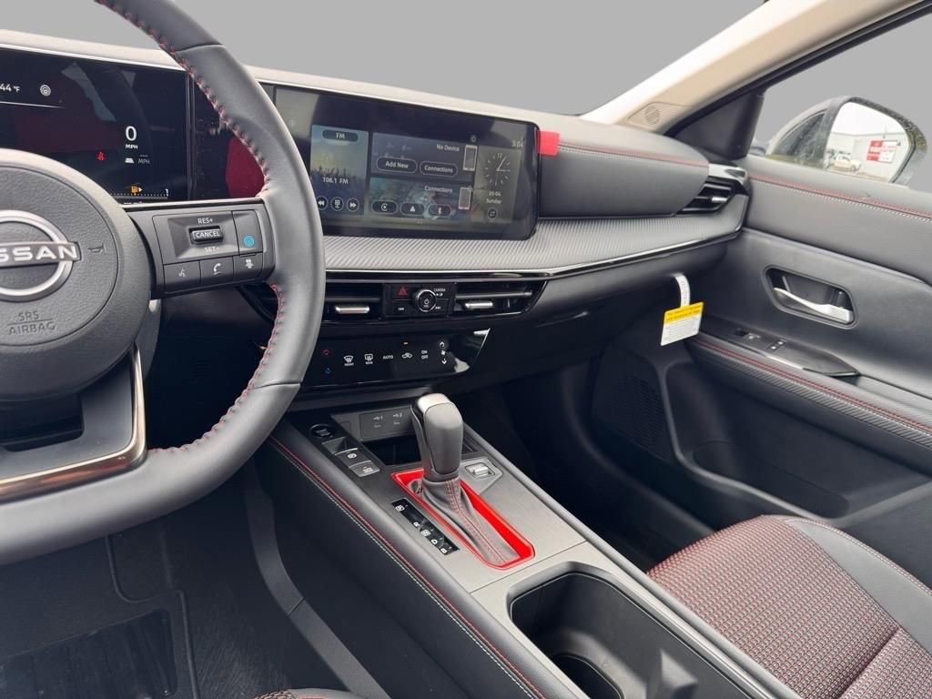 Certified 2025 Nissan Kicks SR image 5