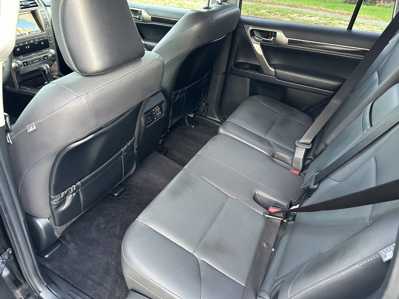 Used 2018 Lexus GX 460 image 28