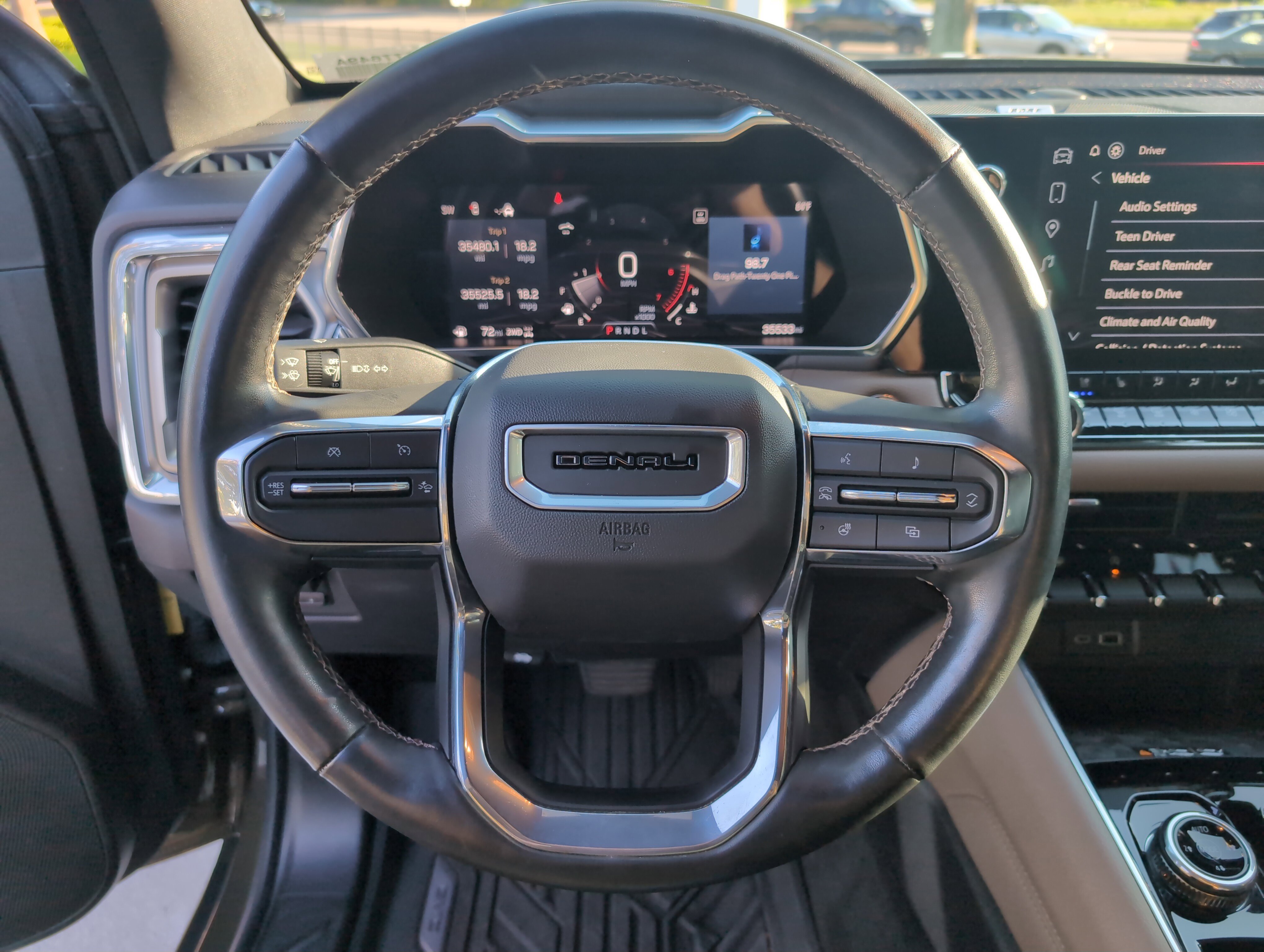 Used 2023 GMC Canyon Denali AWD/4WD image 17