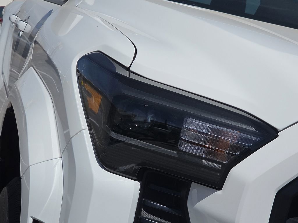 New 2026 Toyota Tacoma SR5 AWD/4WD image 8