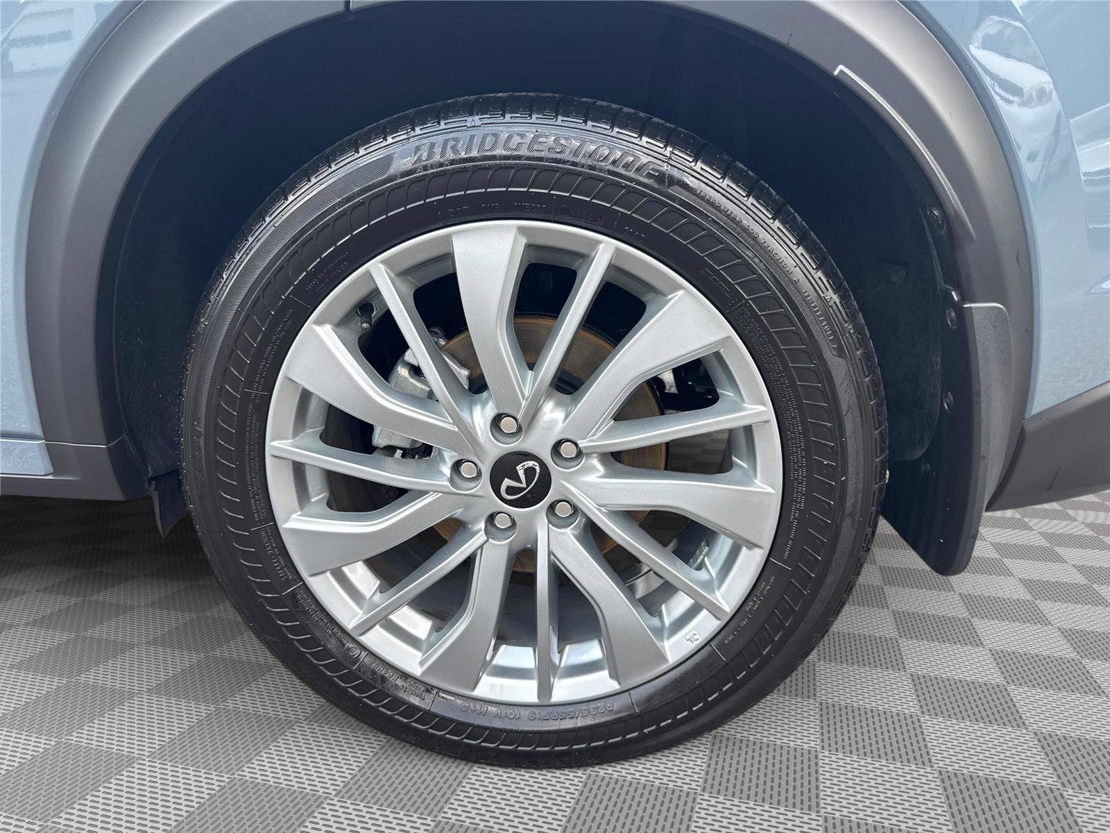 Certified 2025 INFINITI QX50 Luxe AWD/4WD image 33