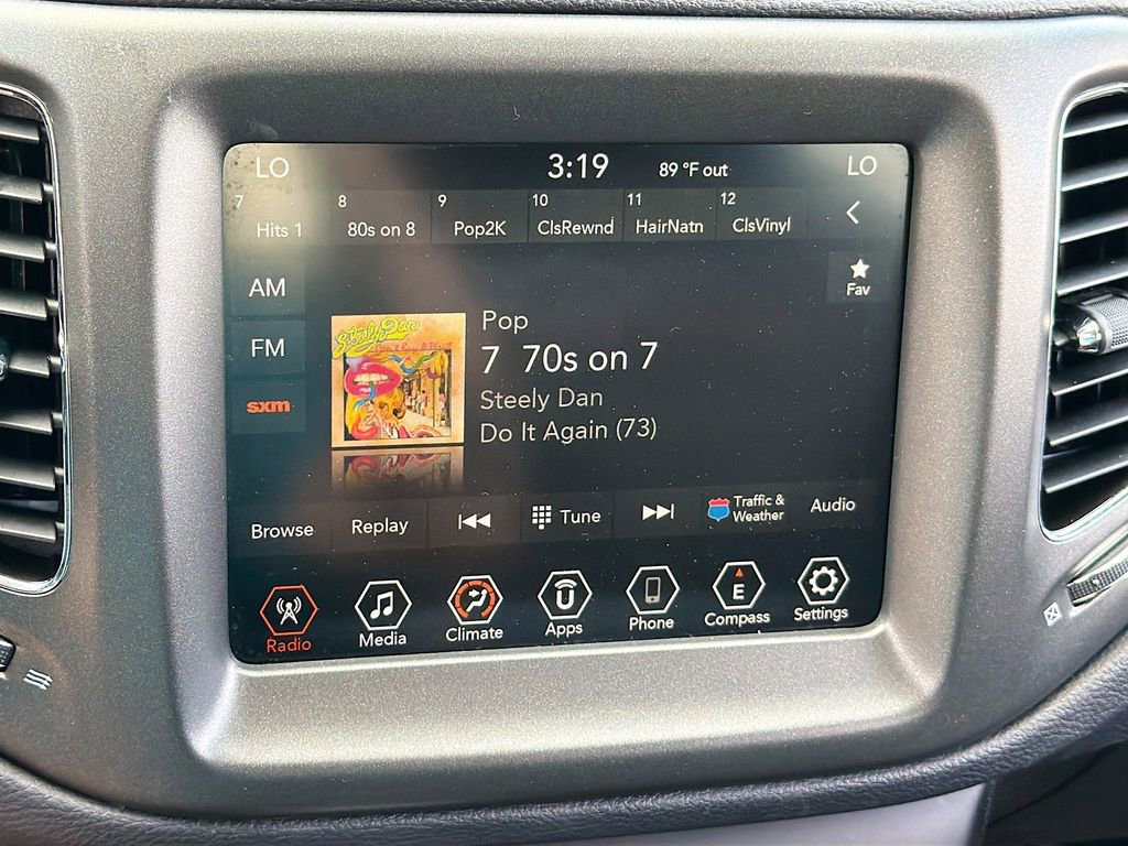 Used 2020 Jeep Compass Trailhawk image 14