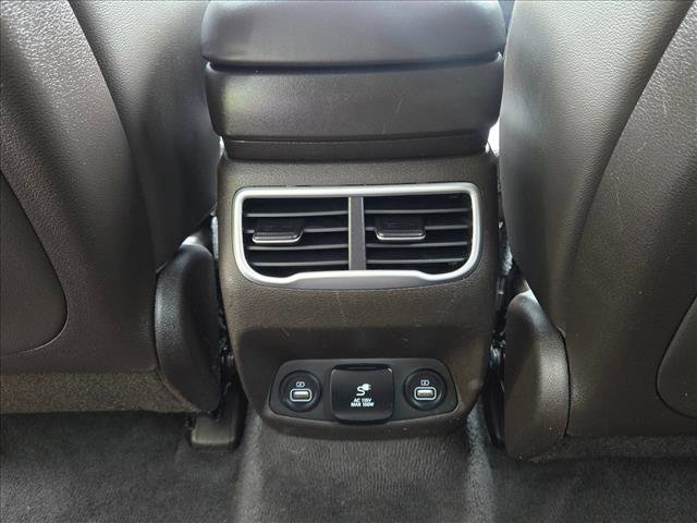 Used 2022 Hyundai Santa Fe Limited image 14