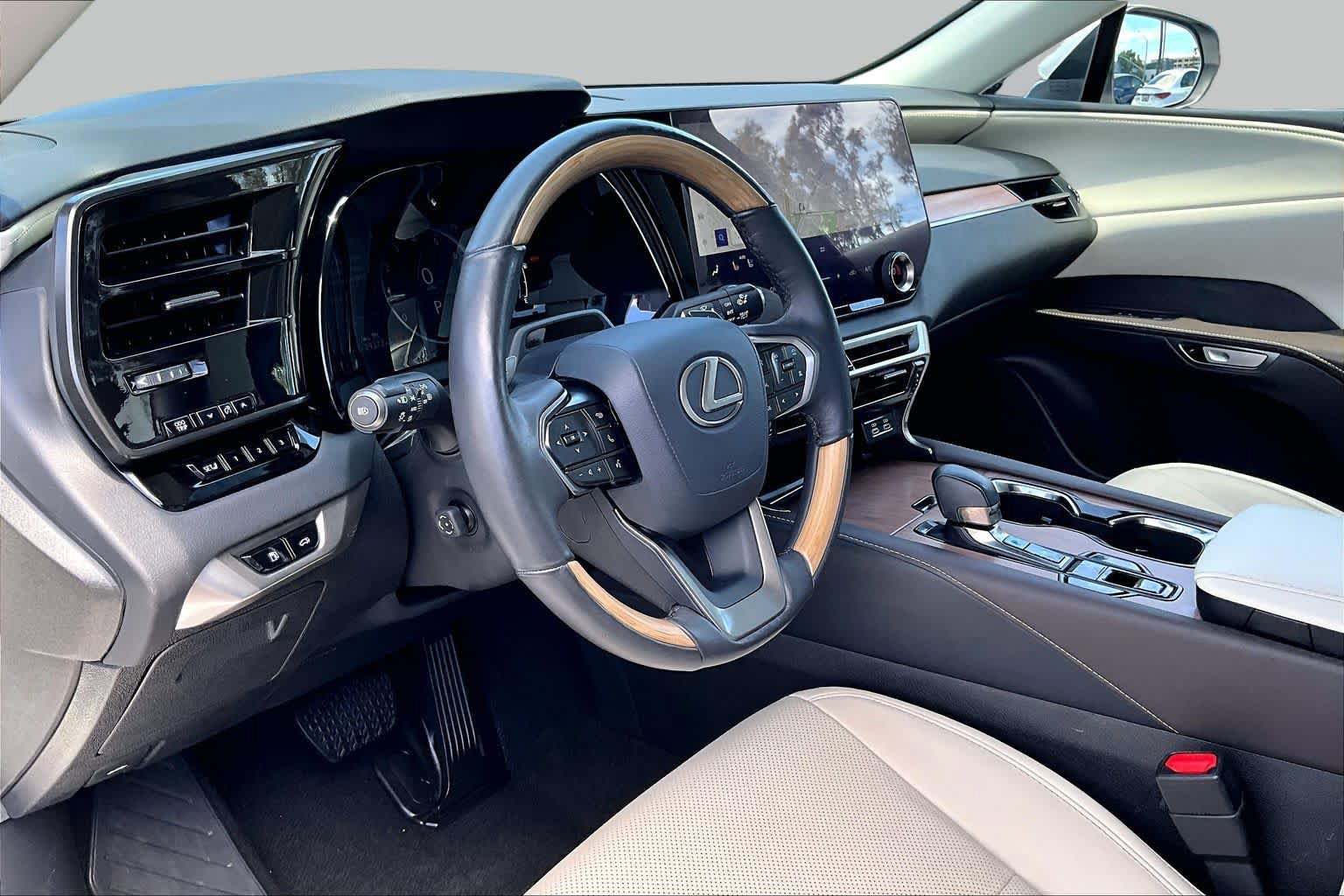 Used 2023 Lexus RX 350 Premium FWD image 16