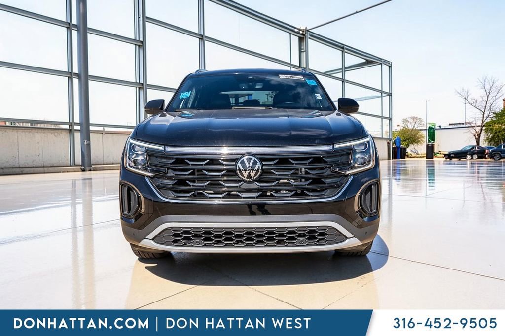 Used 2024 Volkswagen Atlas Cross Sport SE FWD image 23