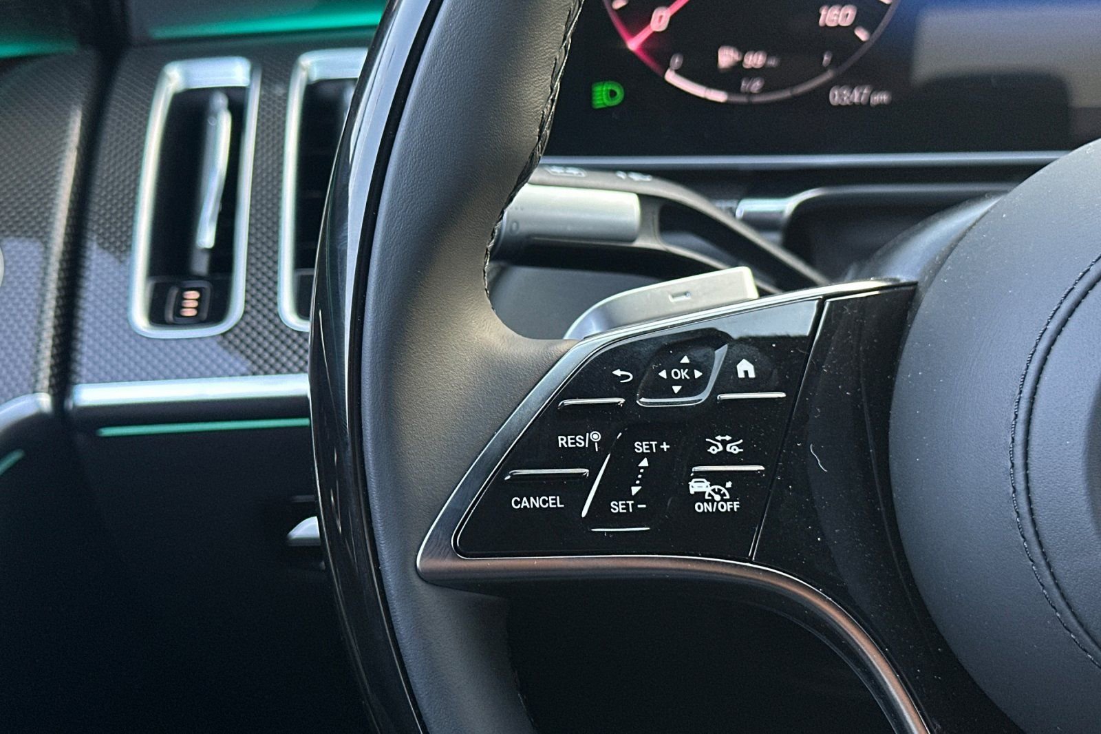 New 2025 Mercedes-Benz S 580 4MATIC Sedan image 25