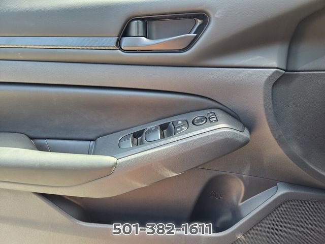 Used 2025 Nissan Altima 2.5 S FWD image 28
