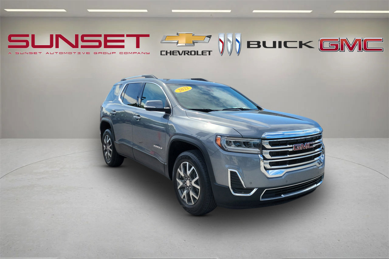 Certified 2022 GMC Acadia SLE w/ Driver Convenience Package image 1