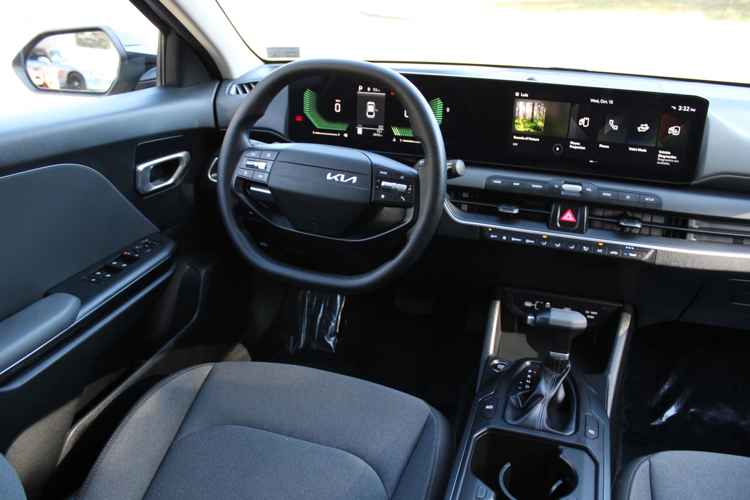 Used 2025 Kia K4 image 10