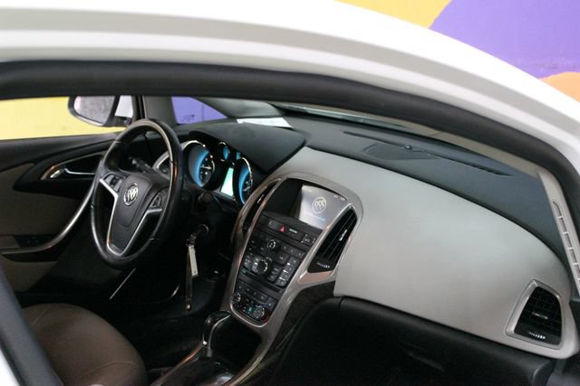 Used 2017 Buick Verano Convenience FWD image 10