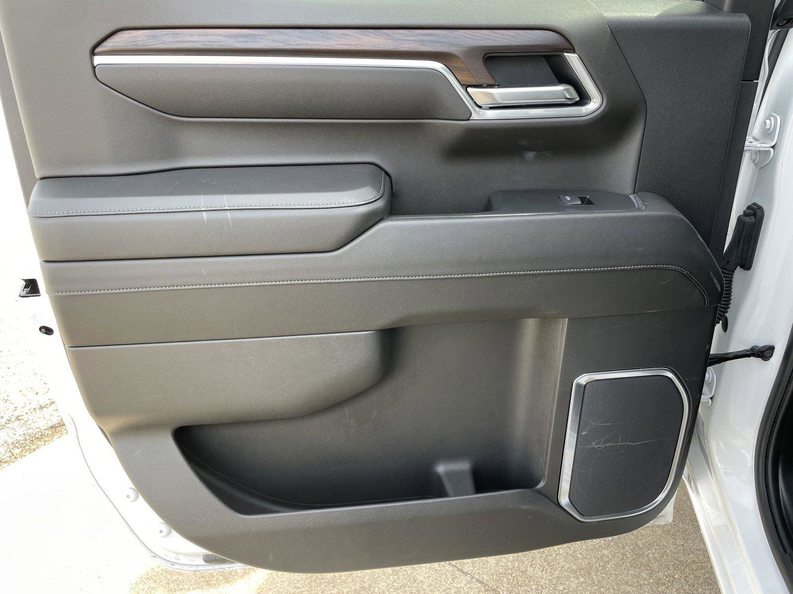 Used 2025 GMC Sierra 1500 SLT image 42