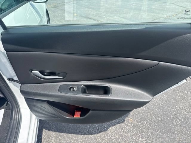 Used 2023 Hyundai Elantra SEL w/ Convenience Package FWD image 12