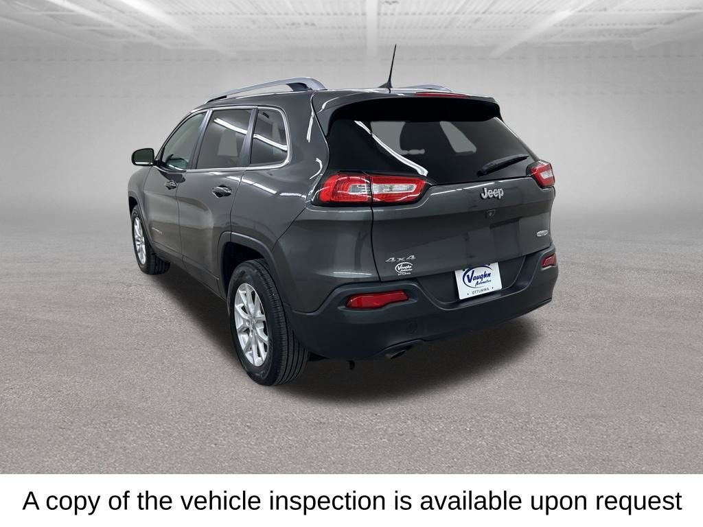 Used 2017 Jeep Cherokee Latitude w/ Cold Weather Group image 10