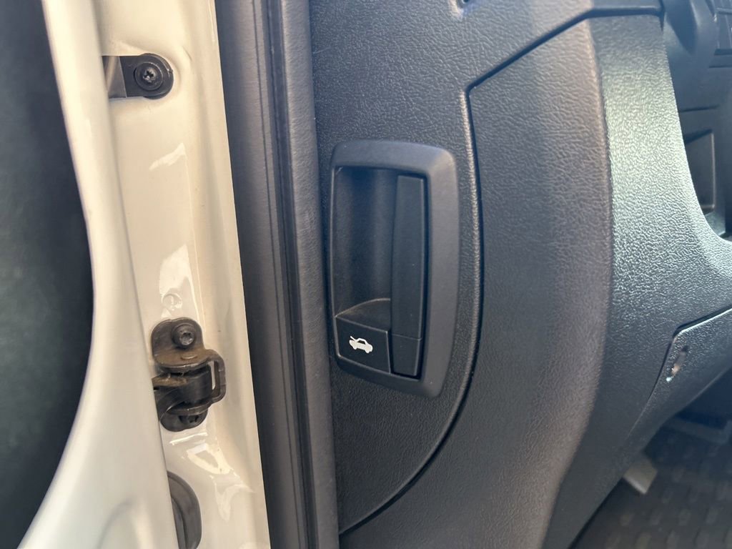 Used 2024 RAM ProMaster 3500 w/ Delivery Van Package image 32