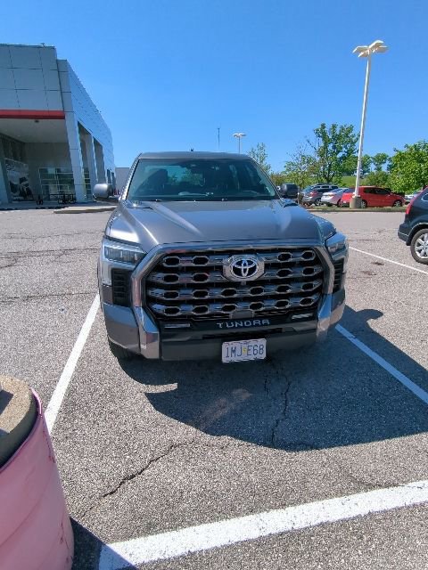 Used 2024 Toyota Tundra Platinum AWD/4WD image 7