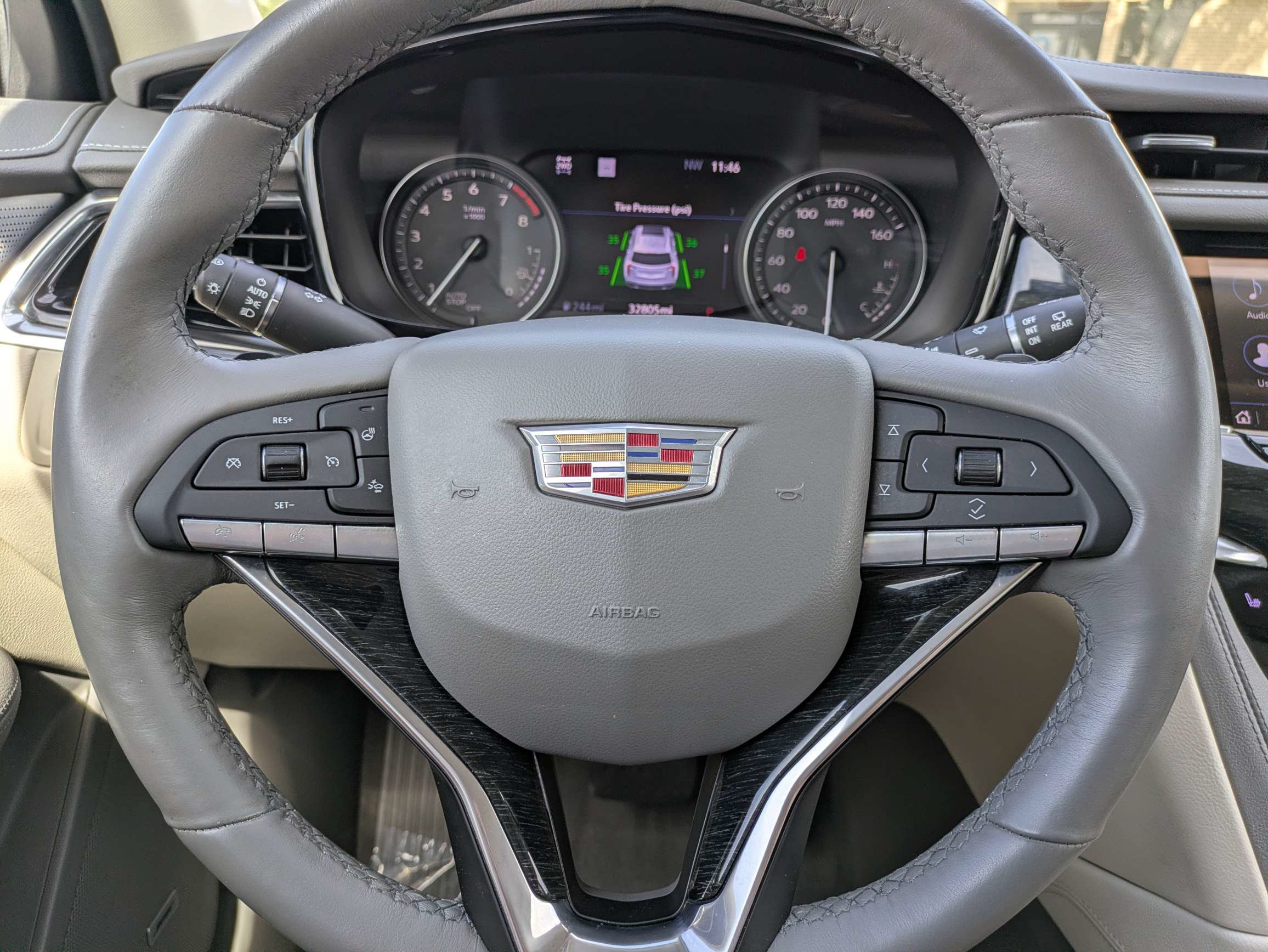 Used 2022 Cadillac XT6 Premium Luxury w/ Technology Package AWD/4WD image 22
