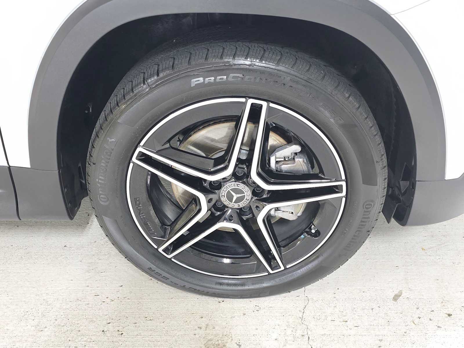 Used 2023 Mercedes-Benz GLB 250 4MATIC image 9