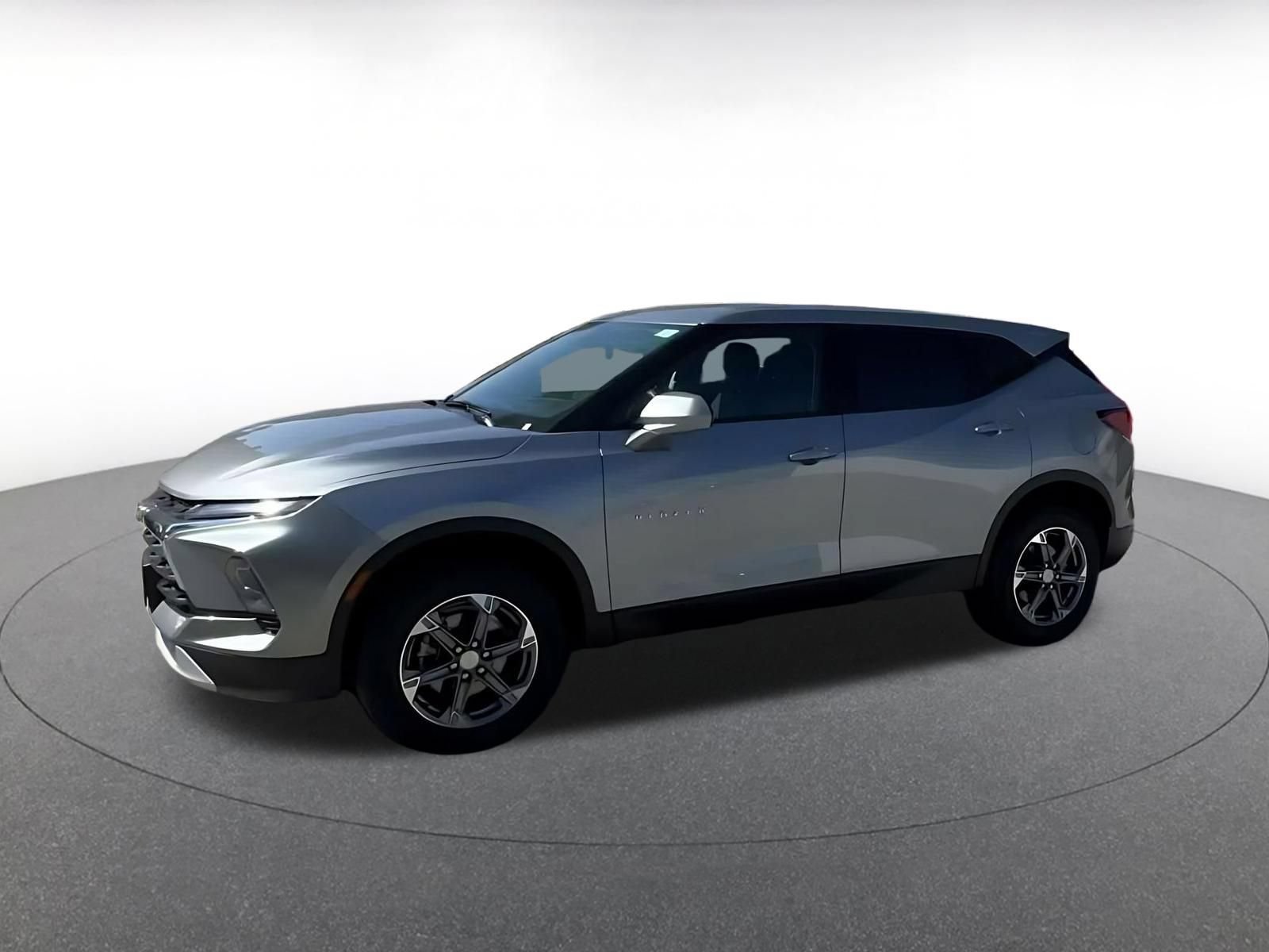 Used 2026 Chevrolet Blazer LT FWD image 7