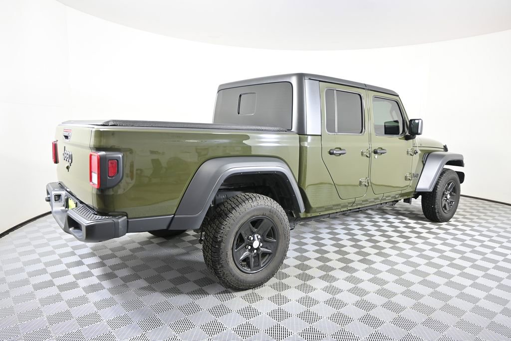 Used 2023 Jeep Gladiator Sport image 7