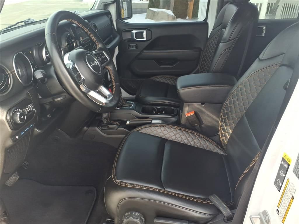 Used 2021 Jeep Wrangler Unlimited Sahara AWD/4WD image 9