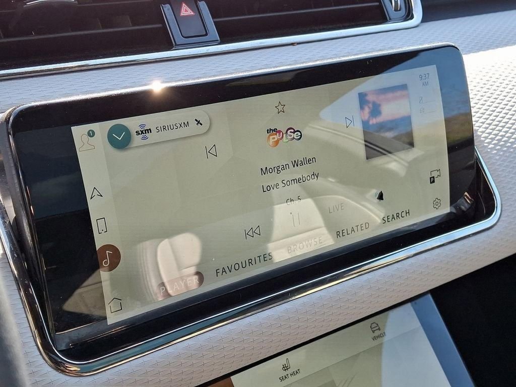 Used 2023 Land Rover Range Rover Evoque R-Dynamic S image 18