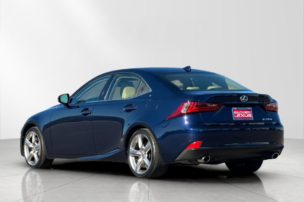Used 2014 Lexus IS 350 w/ Navigation Package RWD image 4