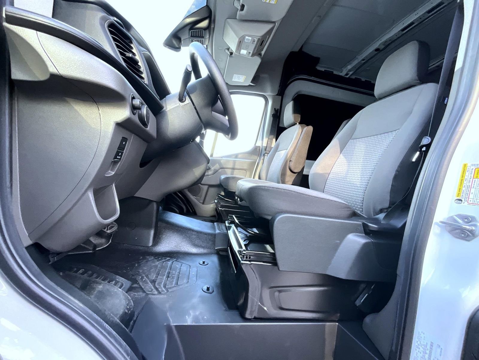 New 2026 Ford Transit 250 XL AWD/4WD image 10