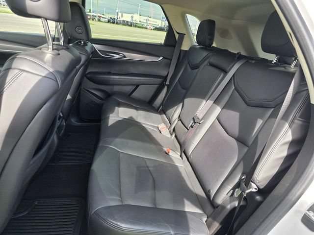 Used 2017 Cadillac XT5 Premium Luxury FWD image 7