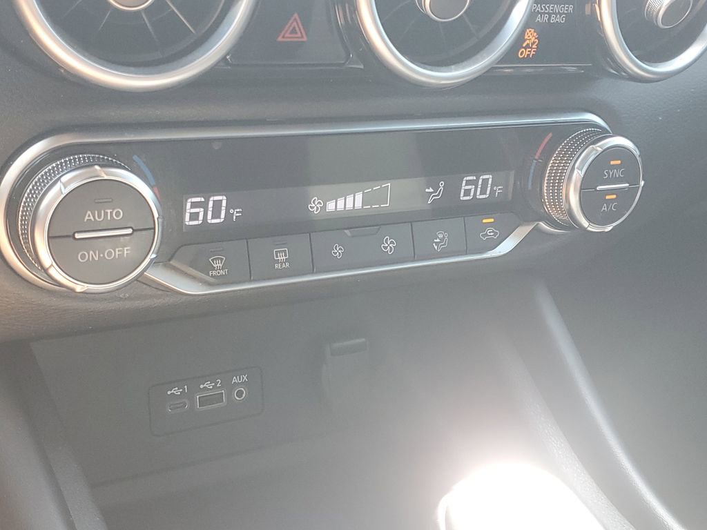 Certified 2021 Nissan Sentra SR FWD image 27
