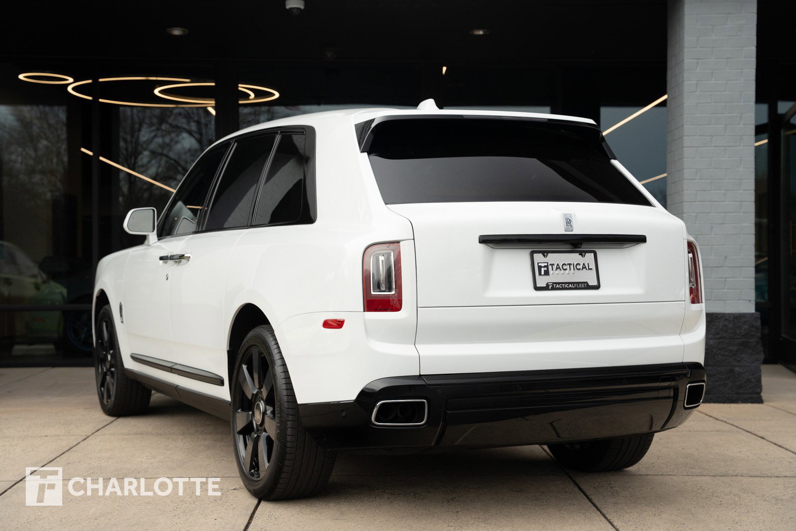 Used 2022 Rolls-Royce Cullinan image 14