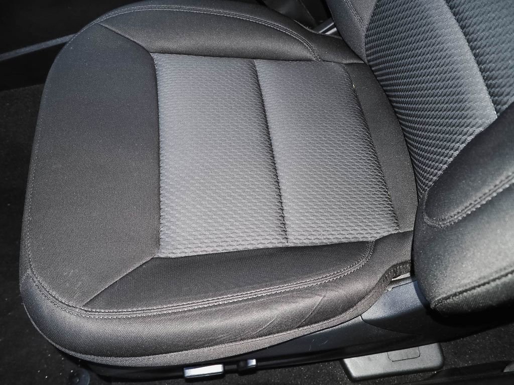 Used 2023 Ford Explorer XLT image 27