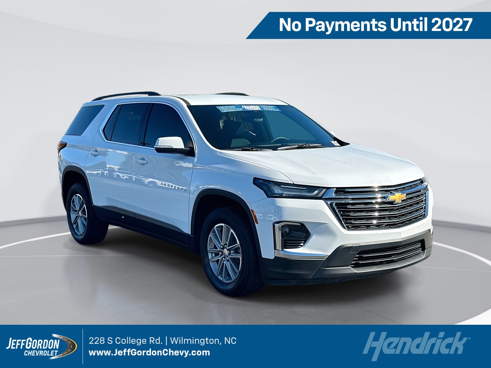 Used 2023 Chevrolet Traverse LT