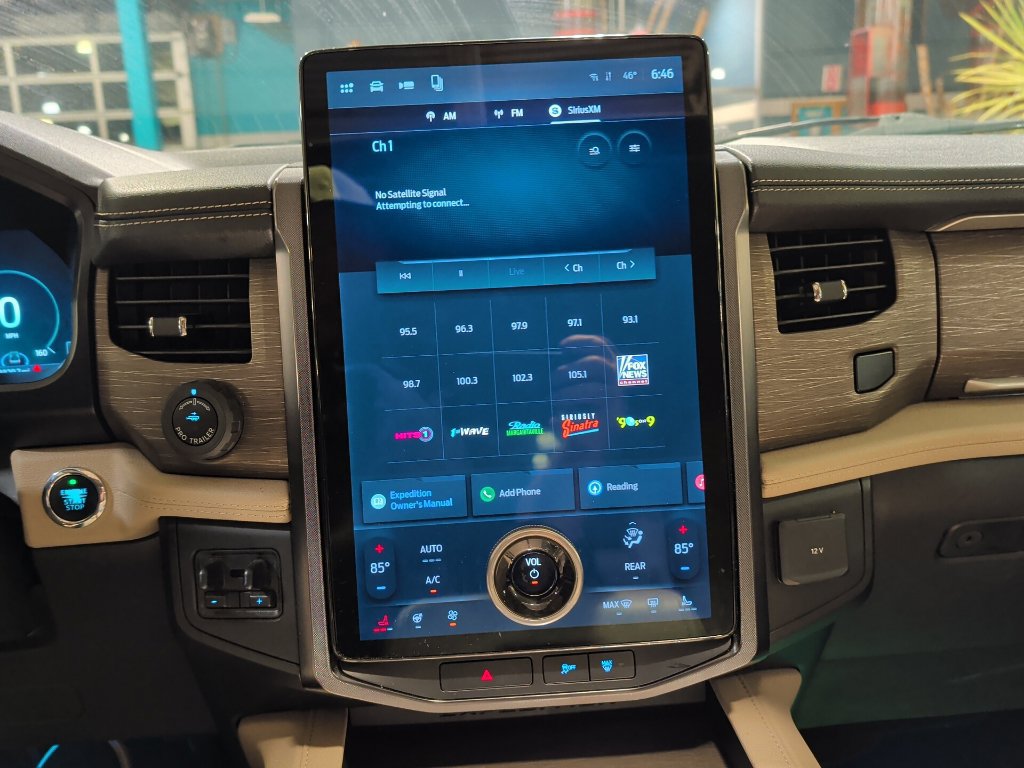 Used 2023 Ford Expedition Max Limited AWD/4WD image 18