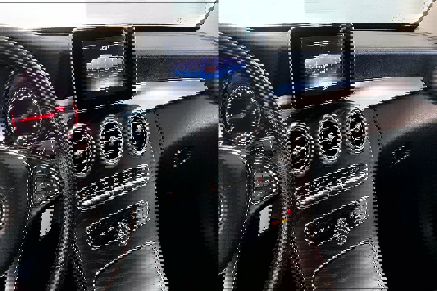 Used 2016 Mercedes-Benz C 300 4MATIC Sedan image 13