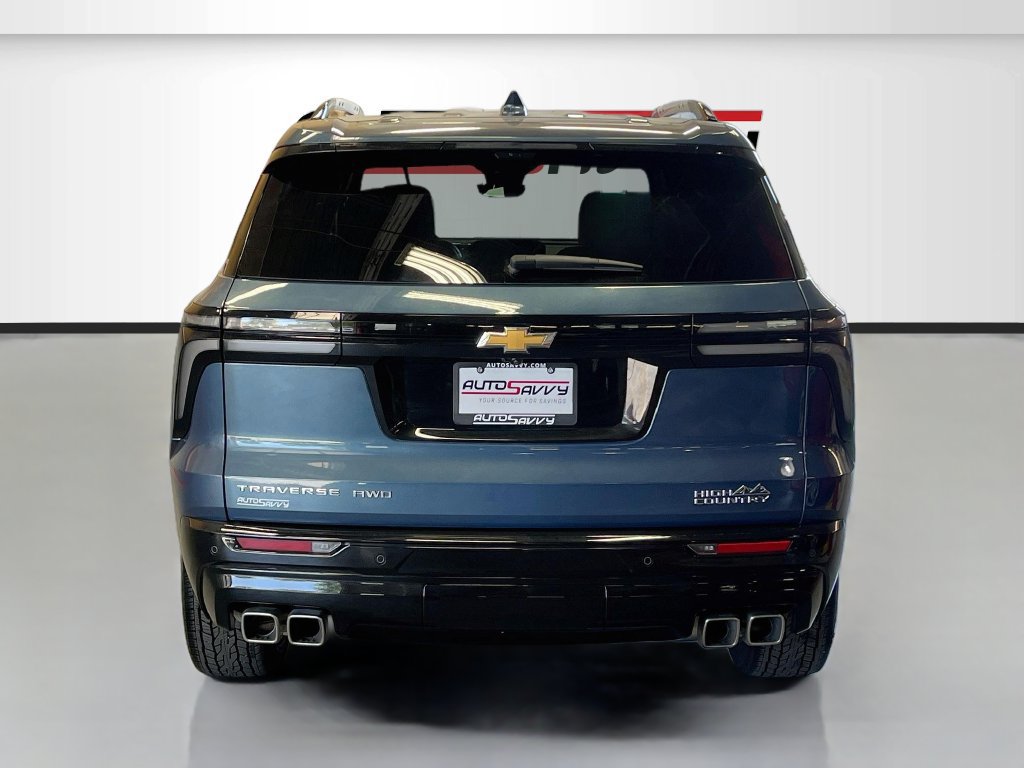 Used 2025 Chevrolet Traverse High Country AWD/4WD image 6