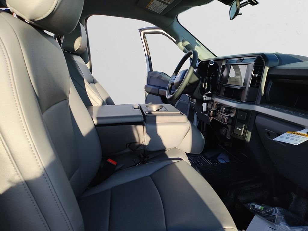 New 2025 Ford F450 XL image 46